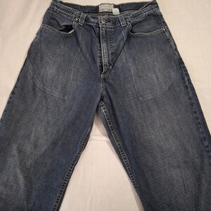 Old Navy Men's Relaxed Fit Medium Blue Jeans